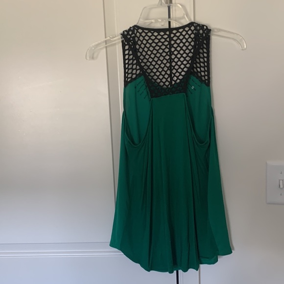 Express Top - Picture 4 of 4